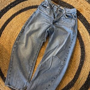 Levi's Women's Barrel Jeans